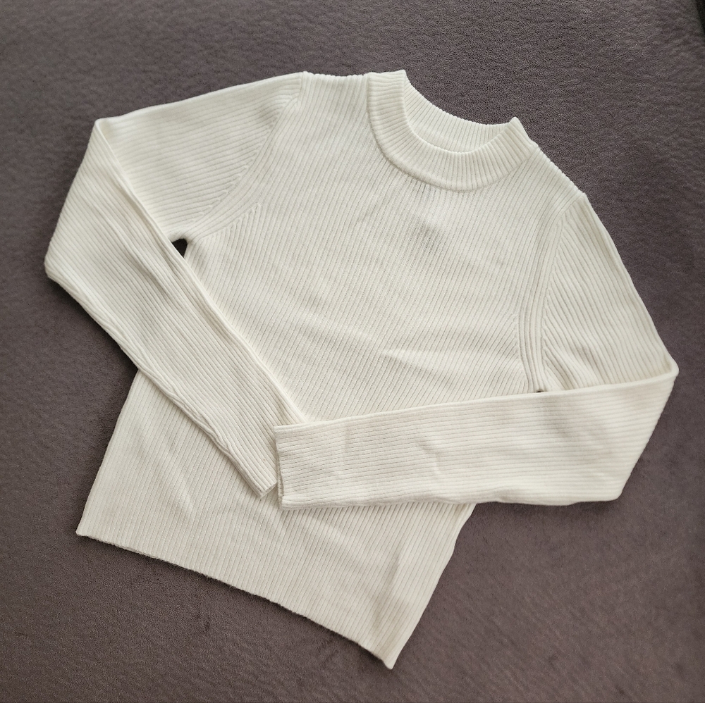 Forever 21 Small Ribbbed Long Sleeve Sweater